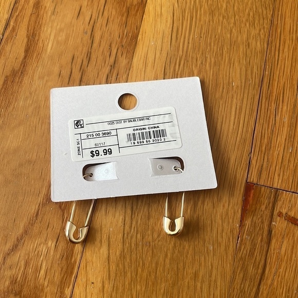 NEW SUGARFIX by BaubleBar Gold Safety Pin Threader Earrings - Picture 2 of 2